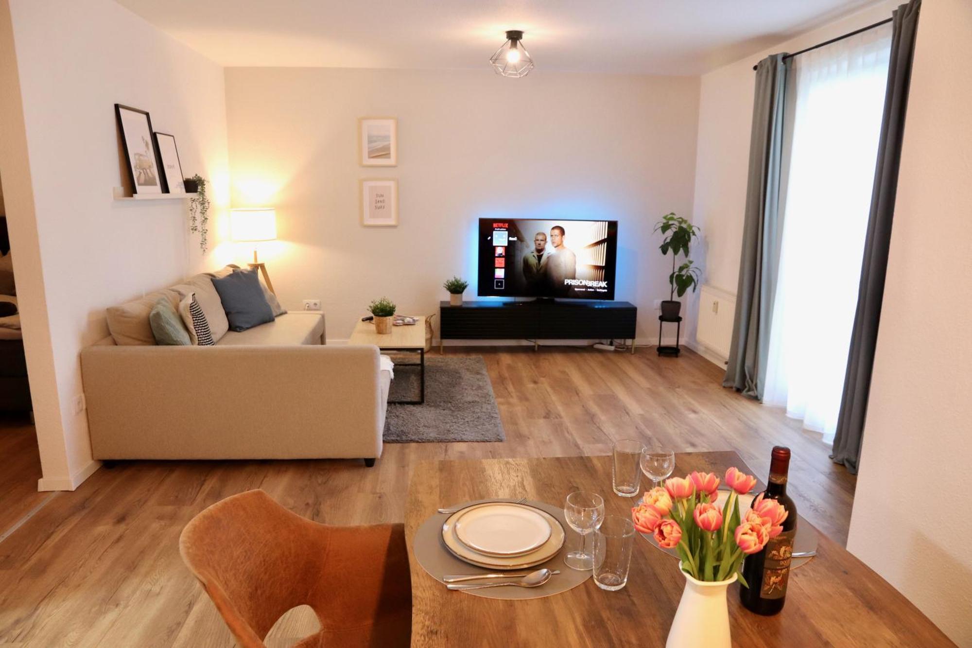 Geraeumiges 2R City-Apartment Uninaehe Mit Tv Streaming, Terrasse มัคเดอบวร์ก ภายนอก รูปภาพ