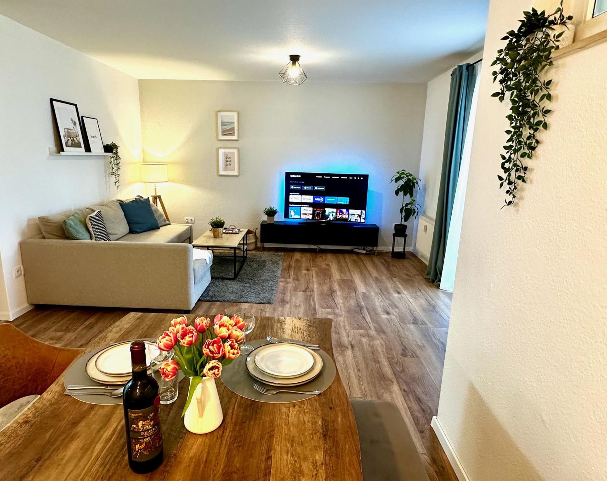 Geraeumiges 2R City-Apartment Uninaehe Mit Tv Streaming, Terrasse มัคเดอบวร์ก ภายนอก รูปภาพ